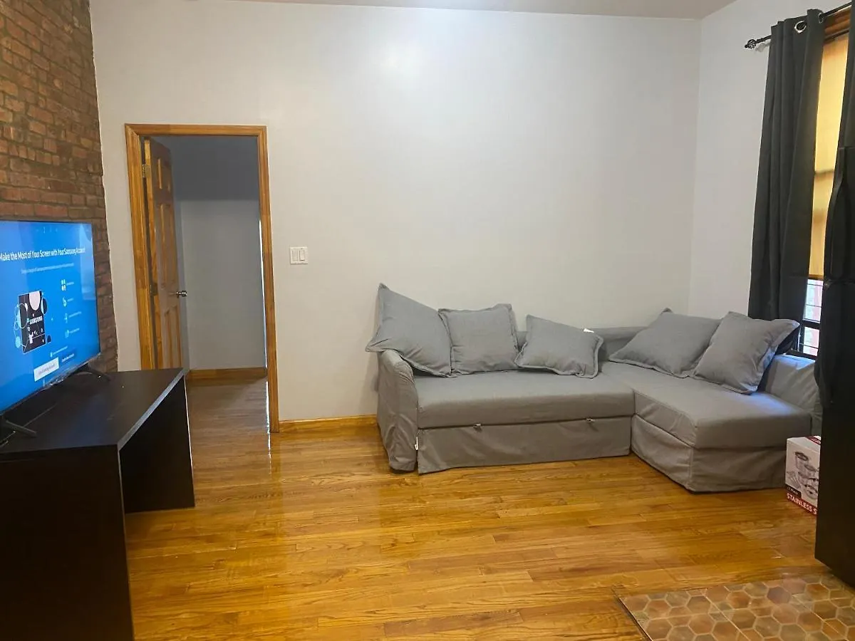 805 3R Apartment New York United States